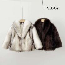 Kurtki Dziecięce (4-14LAT/12szt)