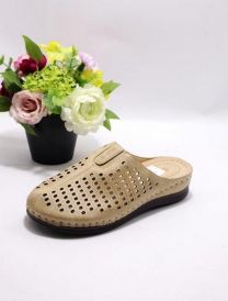 Klapki zakryte palce damskie (36-42/12P)