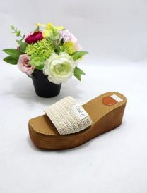 Klapki na koturnie  (36-41/12P)