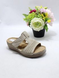 Klapki na koturnie (36-42/12P)