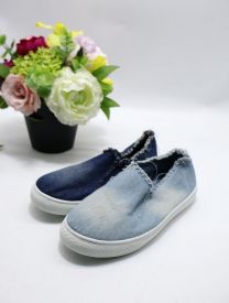 Trampki wsuwane chłopięce i dziewczynka (30-35/18P)