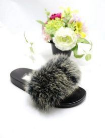 Klapki z futerkiem damskie(36-41/12P)
