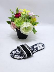 Klapki na płaskim (36-41/12P)