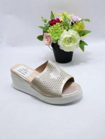 Klapki na koturnie (36-41/12P)