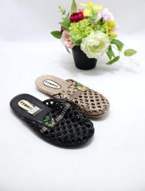 Klapki zakryte palce damskie (36-41/36P)