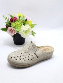 Klapki zakryte palce damskie (36-42/12P)