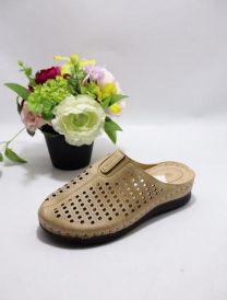 Klapki zakryte palce damskie (36-42/12P)