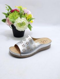 Klapki na koturnie  (36-42/12P)