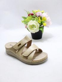 Klapki na koturnie  (36-41/12P)