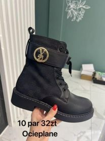 Botki na płaskim  (36-41/10P)