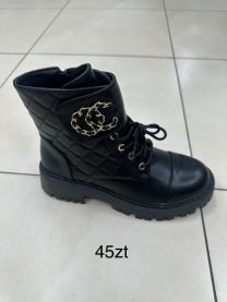 Botki na płaskim  (36-41/12P)