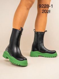 Botki na płaskim  (36-41/12P)