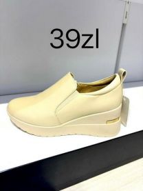 Półbuty na koturnie (36-41/12P)