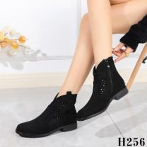 Botki na płaskim  (36-41/12P)