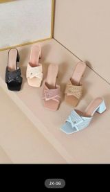 Klapki na obcasie (36-41/12P)