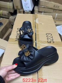 Klapki na płaskim (36-41/12P)