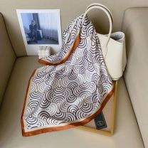 Chusta Damska (70x70/12szt)