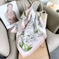 Chusta Damska (70x70/12szt)