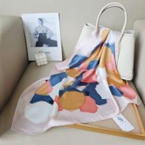 Chusta Damska (70x70/12szt)