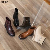 Botki na płaskim  (36-41/12P)