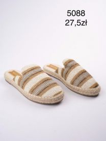 Klapki zakryte palce damskie (36-41/12P)