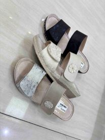 Klapki na koturnie (36-41/12P)