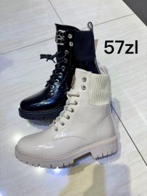 Botki na płaskim  (36-41/12P)