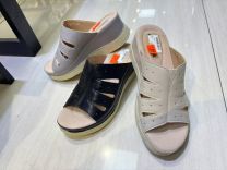 Klapki na koturnie (36-41/12P)