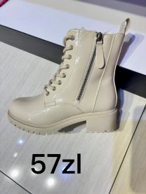 Botki na płaskim  (36-41/12P)