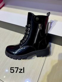 Botki na płaskim  (36-41/12P)