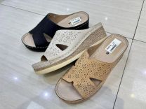 Klapki na koturnie (36-41/12P)