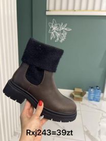 Botki na płaskim  (36-41/12P)