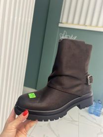 Botki na płaskim  (36-41/12P)