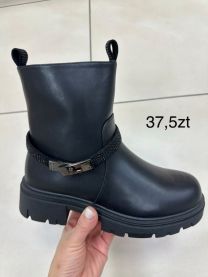 Botki na płaskim  (36-41/12P)