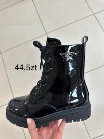 Botki na płaskim  (36-41/12P)