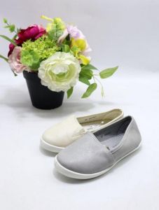 Trampki wsuwane dziewczynka (24-29/18P)