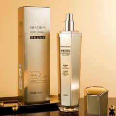 ODMŁADZAJĄCE SERUM W SPRAYU DO TWARZY, SZYI I BIAŁEJ SKÓRY, GOLD LINE