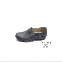 (39-43/12P) Babcine pantofle